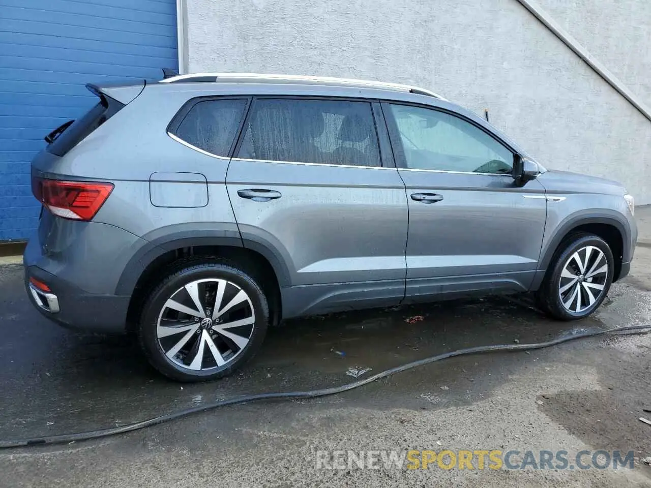 3 fotografías del automóvil dañado 3VVSX7B20RM034673 VOLKSWAGEN TAOS SE 2024