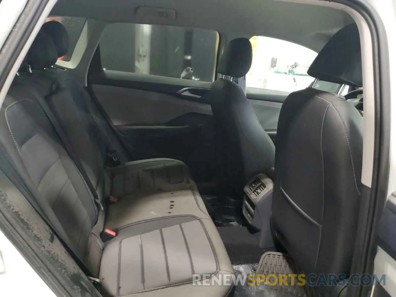 11 fotografías del automóvil dañado 3VVSX7B21RM115827 VOLKSWAGEN TAOS SE 2024