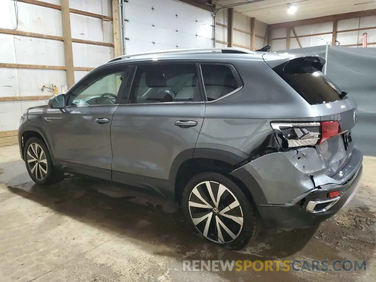 2 fotografías del automóvil dañado 3VVSX7B23RM023957 VOLKSWAGEN TAOS SE 2024