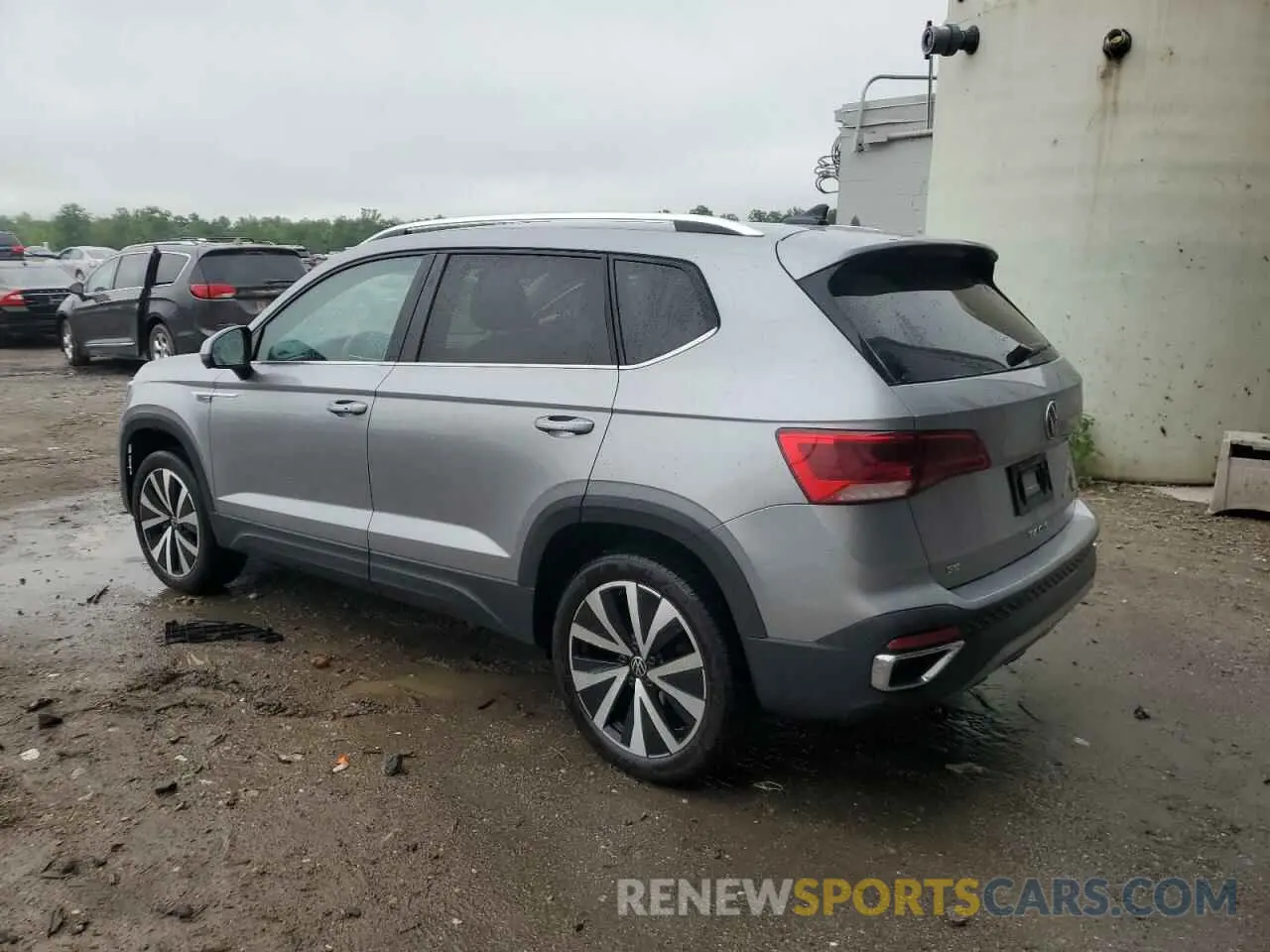2 fotografías del automóvil dañado 3VVSX7B27RM031978 VOLKSWAGEN TAOS SE 2024