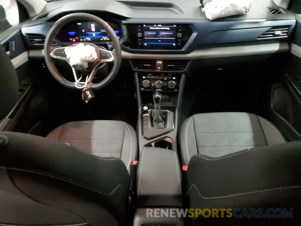 8 fotografías del automóvil dañado 3VVSX7B27RM035402 VOLKSWAGEN TAOS SE 2024