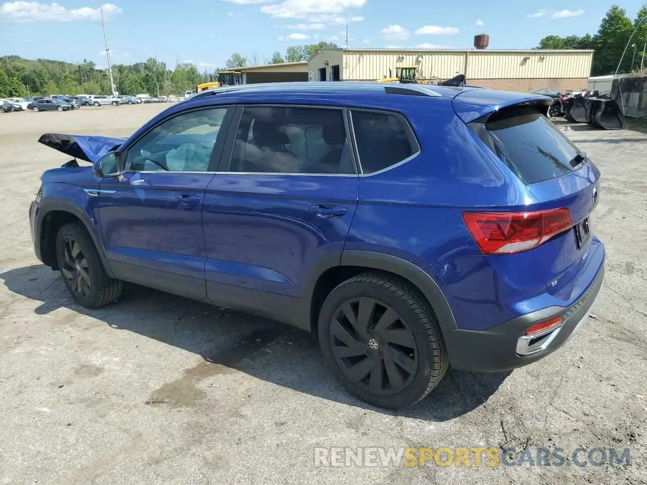 2 fotografías del automóvil dañado 3VVUX7B24RM068270 VOLKSWAGEN TAOS SE 2024