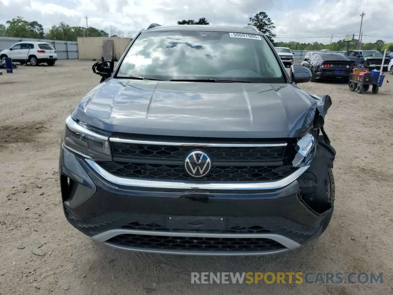 5 fotografías del automóvil dañado 3VVUX7B25RM050540 VOLKSWAGEN TAOS SE 2024