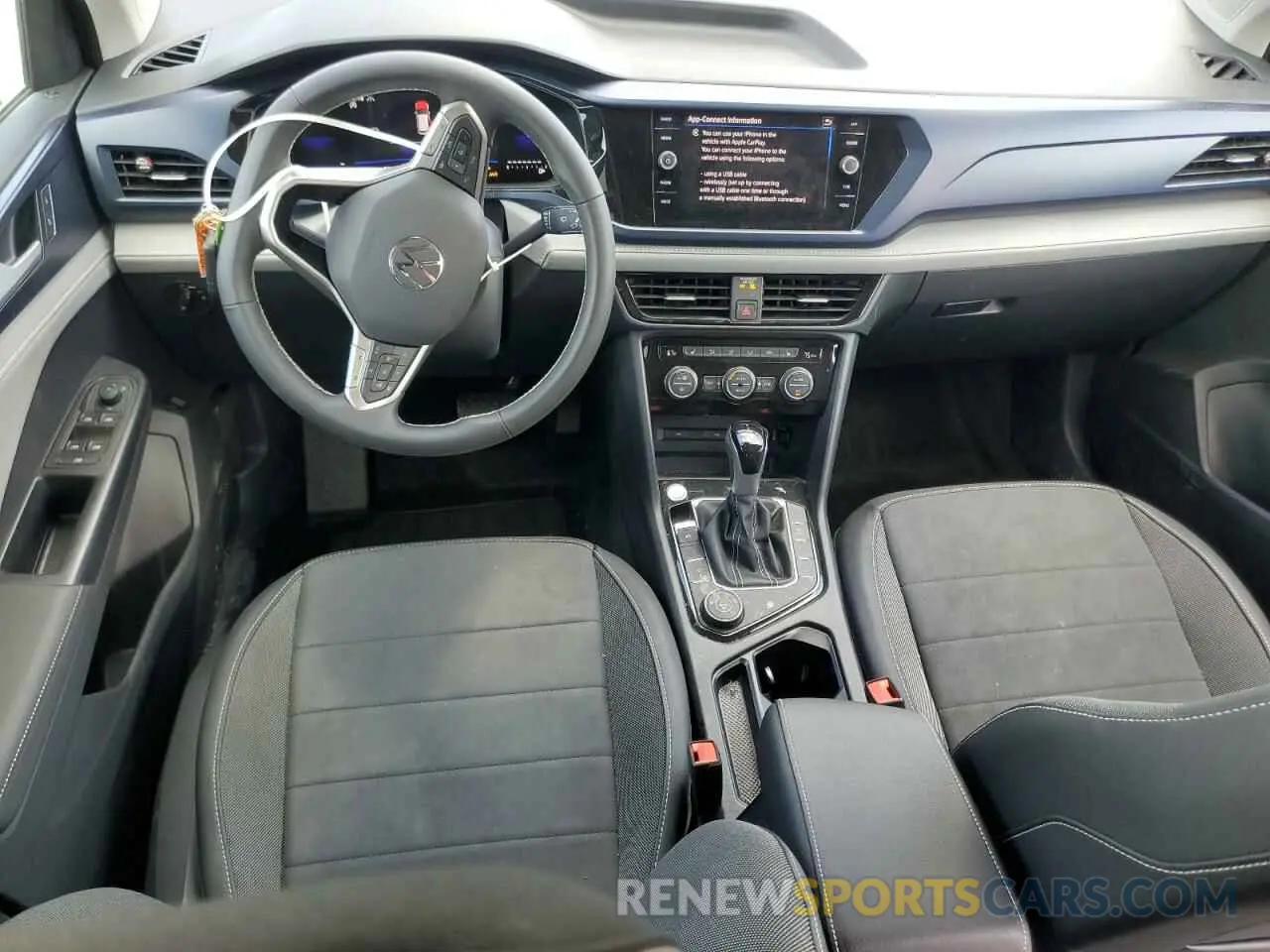 8 fotografías del automóvil dañado 3VVUX7B25RM050540 VOLKSWAGEN TAOS SE 2024