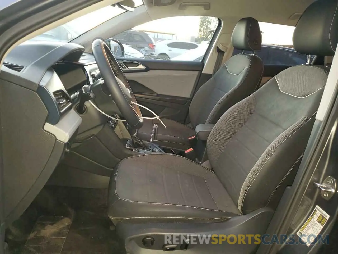 7 fotografías del automóvil dañado 3VVUX7B28RM058633 VOLKSWAGEN TAOS SE 2024