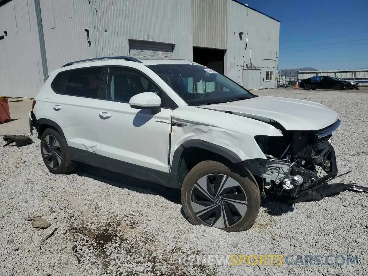 4 fotografías del automóvil dañado 3VVVX7B22RM047874 VOLKSWAGEN TAOS SE 2024