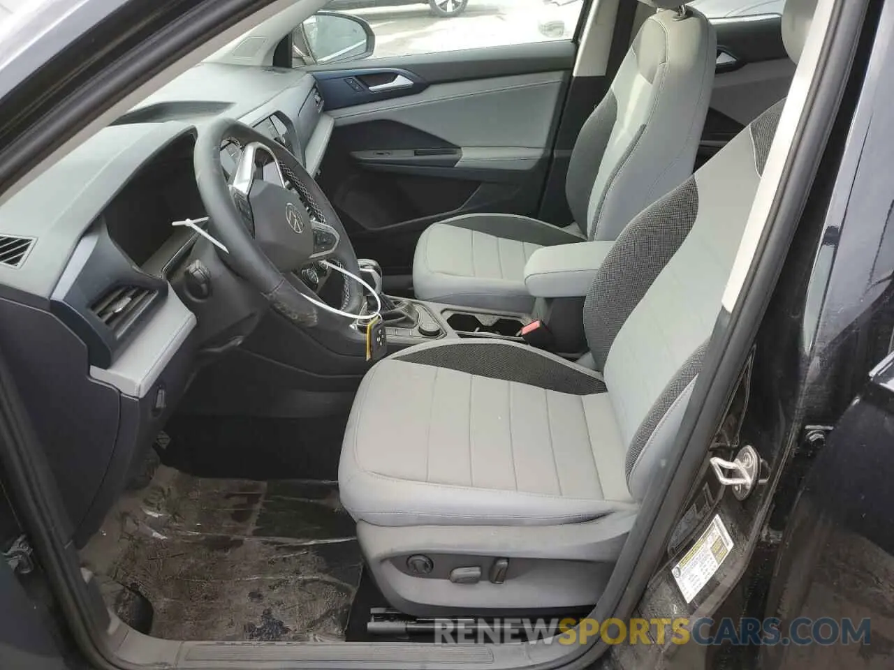 7 fotografías del automóvil dañado 3VVVX7B29RM120206 VOLKSWAGEN TAOS SE 2024
