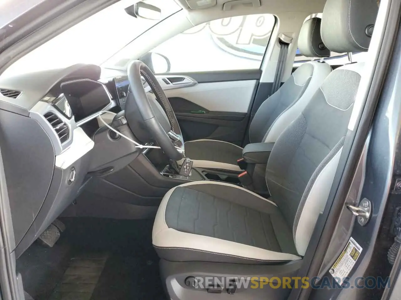 7 fotografías del automóvil dañado 3VVSC7B2XSM042362 VOLKSWAGEN TAOS SE 2025