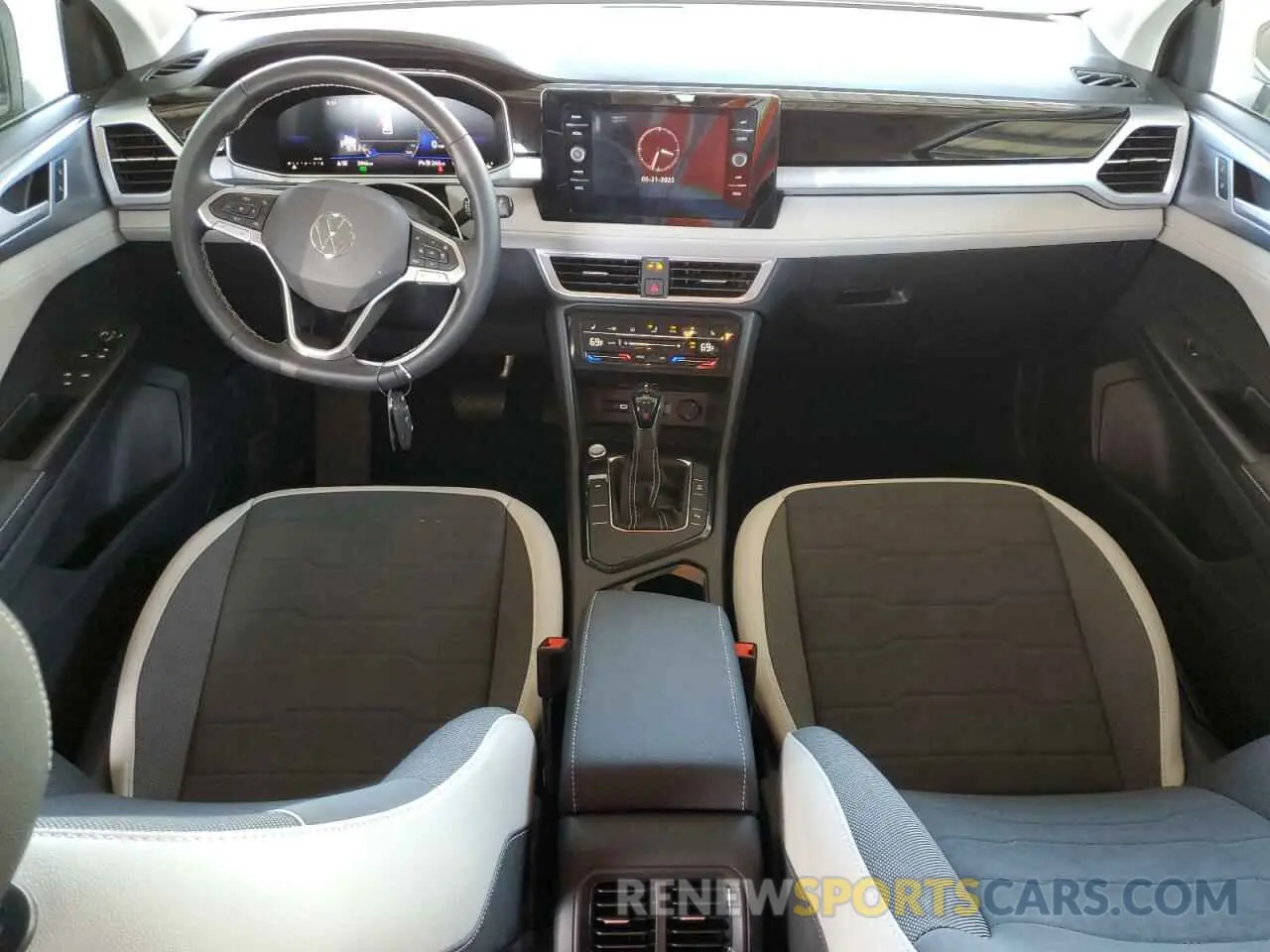 8 fotografías del automóvil dañado 3VVSC7B2XSM042362 VOLKSWAGEN TAOS SE 2025