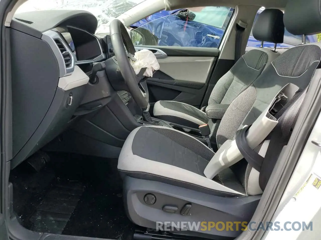 7 fotografías del automóvil dañado 3VVUC7B21SM031453 VOLKSWAGEN TAOS SE 2025