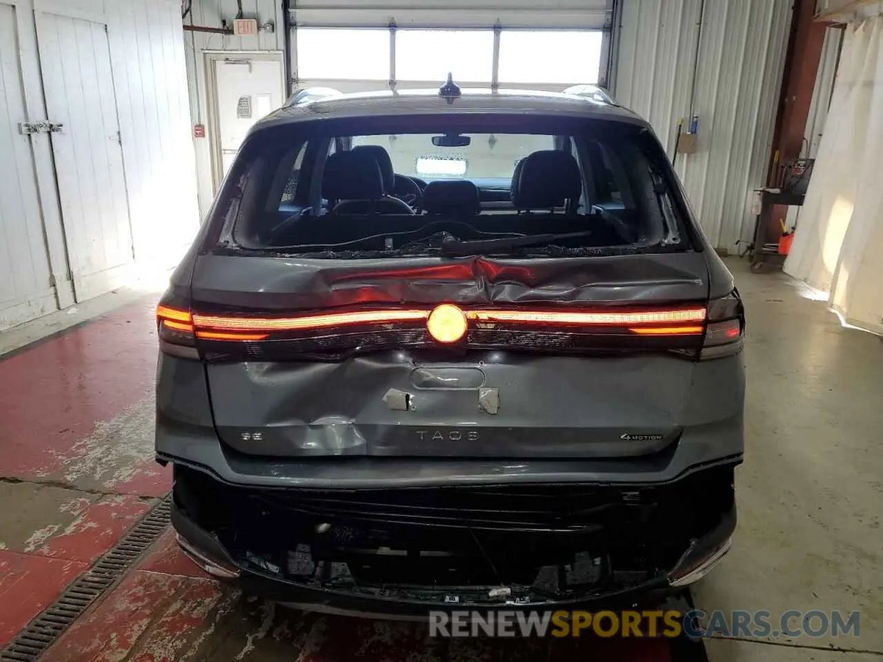 6 fotografías del automóvil dañado 3VVUC7B22SM029887 VOLKSWAGEN TAOS SE 2025