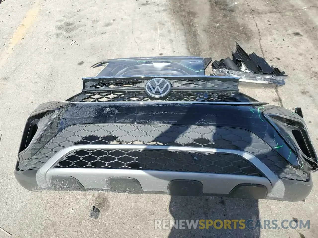 13 fotografías del automóvil dañado 3VVLX7B23NM018160 VOLKSWAGEN TAOS SE IQ 2022