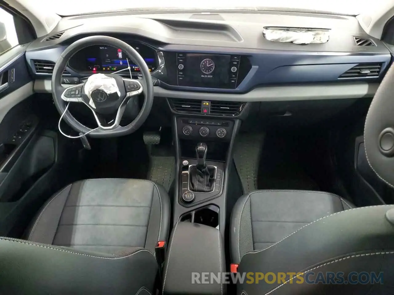 8 fotografías del automóvil dañado 3VVLX7B23NM071490 VOLKSWAGEN TAOS SE IQ 2022