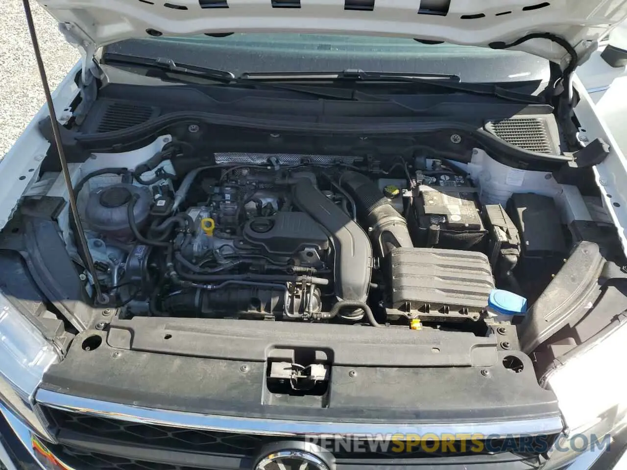 13 fotografías del automóvil dañado 3VVLX7B23NM090816 VOLKSWAGEN TAOS SE IQ 2022