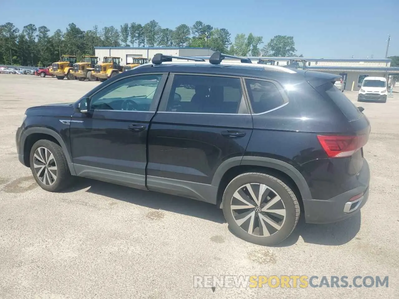 2 fotografías del automóvil dañado 3VVLX7B24NM056626 VOLKSWAGEN TAOS SE IQ 2022