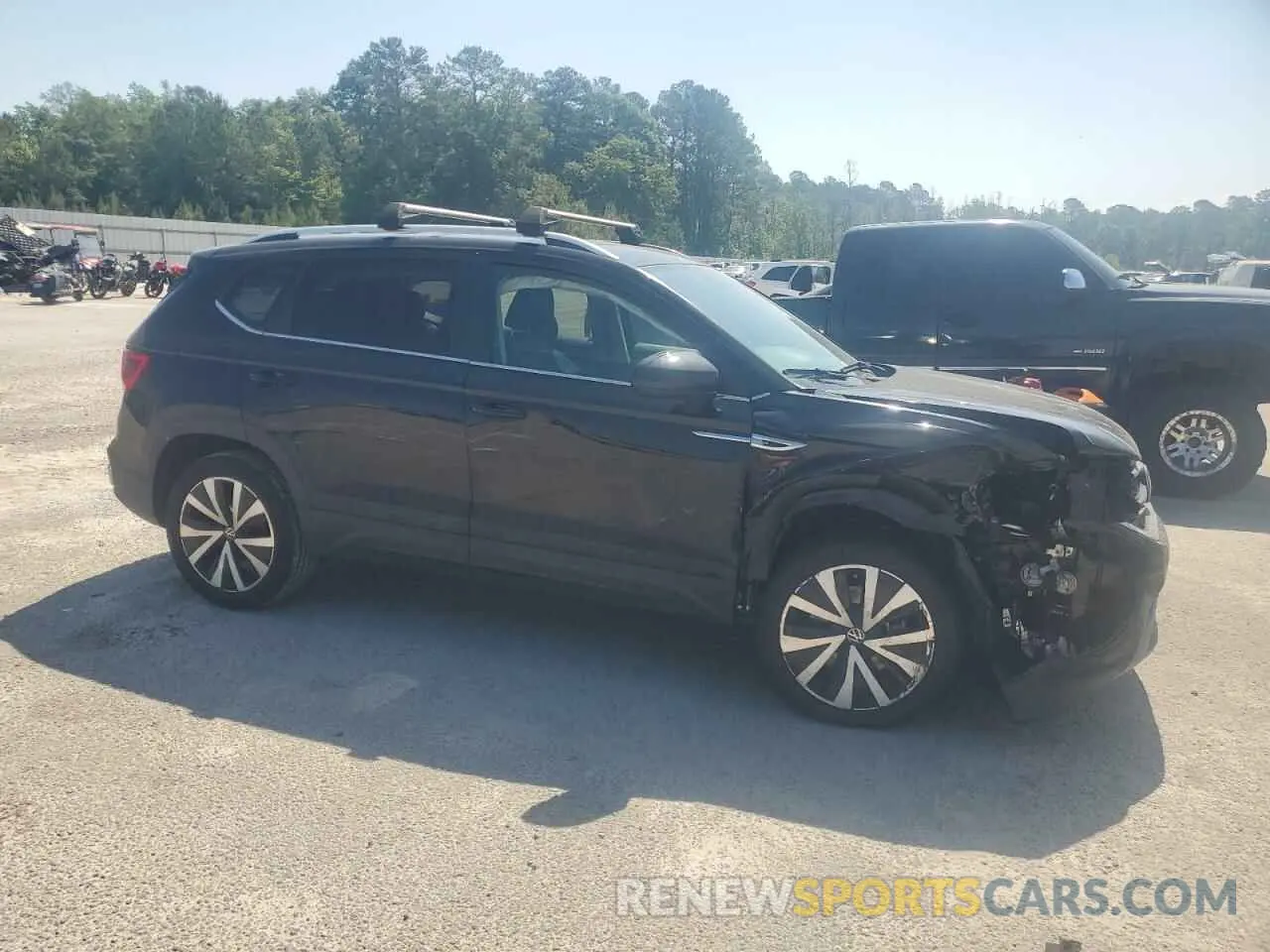 4 fotografías del automóvil dañado 3VVLX7B24NM056626 VOLKSWAGEN TAOS SE IQ 2022