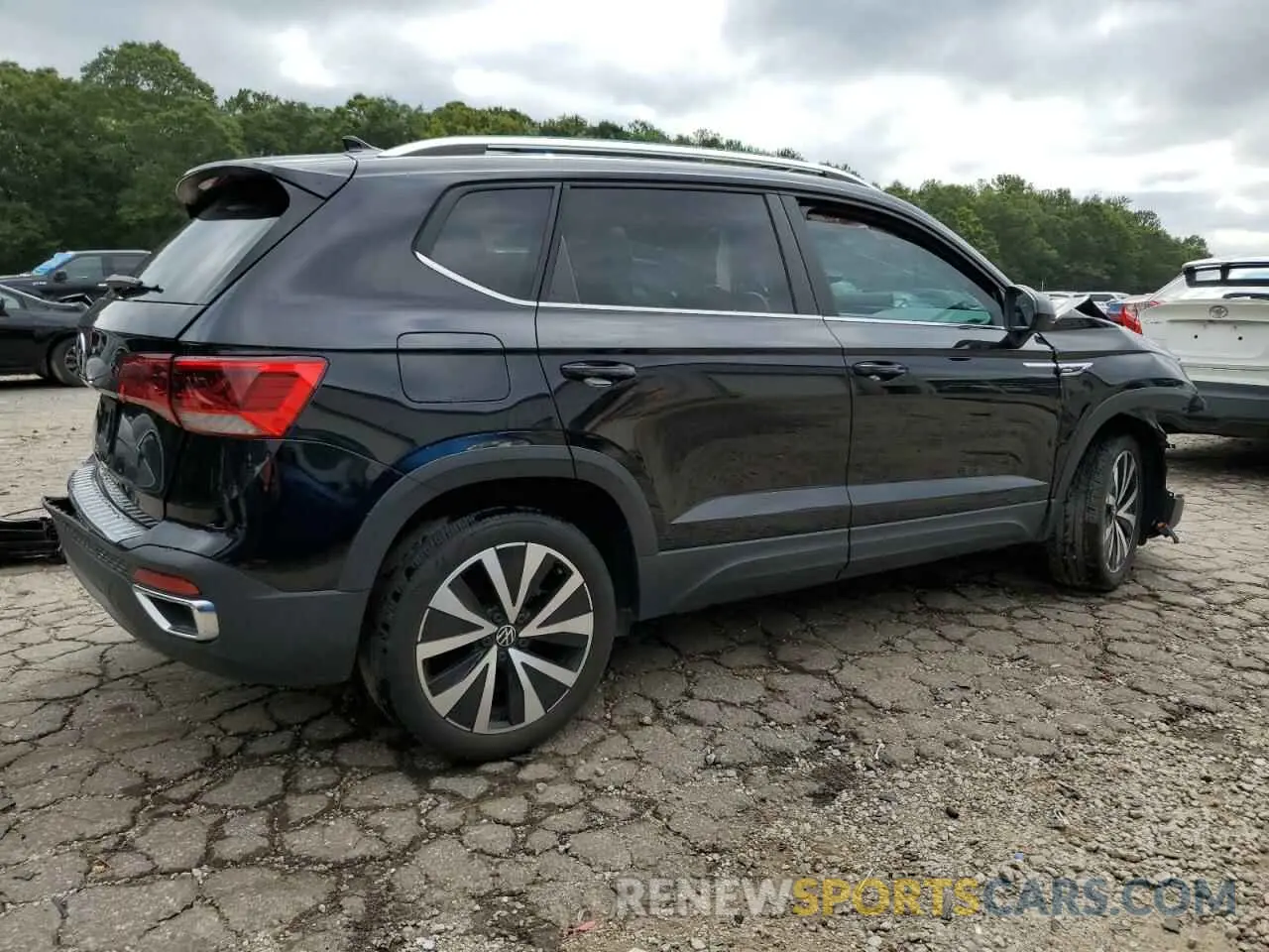 3 fotografías del automóvil dañado 3VVLX7B2XNM096726 VOLKSWAGEN TAOS SE IQ 2022