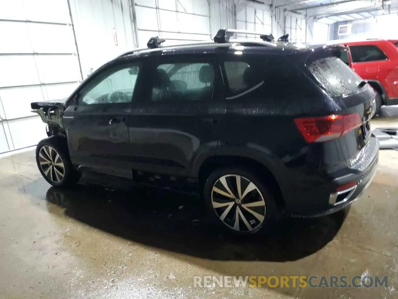 2 fotografías del automóvil dañado 3VVPX7B21NM067343 VOLKSWAGEN TAOS SE IQ 2022