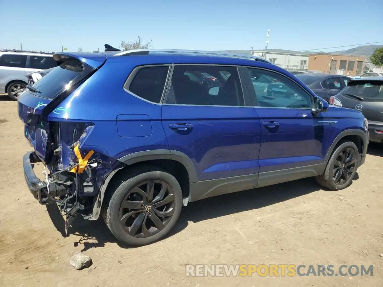 3 fotografías del automóvil dañado 3VV1X7B28NM013222 VOLKSWAGEN TAOS SEL 2022