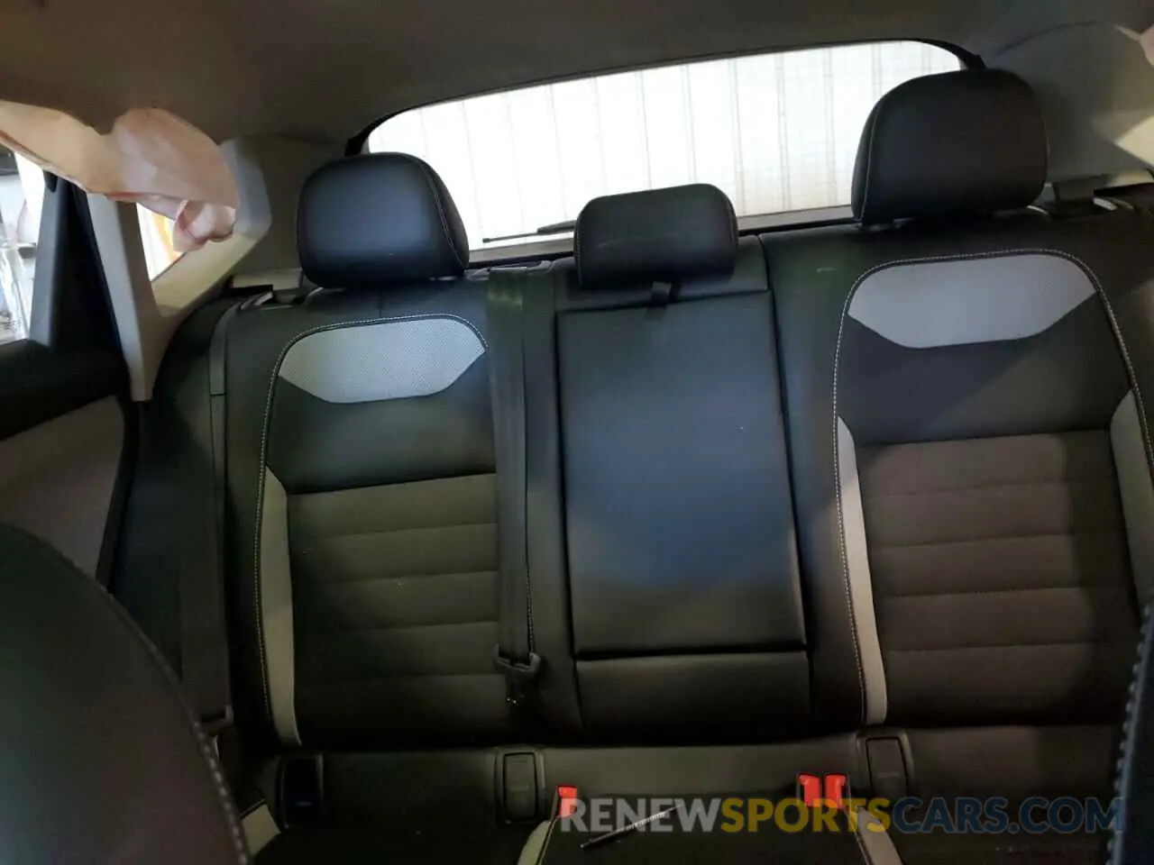 10 fotografías del automóvil dañado 3VV2X7B20NM035459 VOLKSWAGEN TAOS SEL 2022