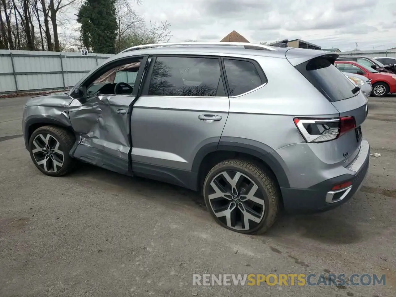 2 fotografías del automóvil dañado 3VV2X7B22NM061206 VOLKSWAGEN TAOS SEL 2022