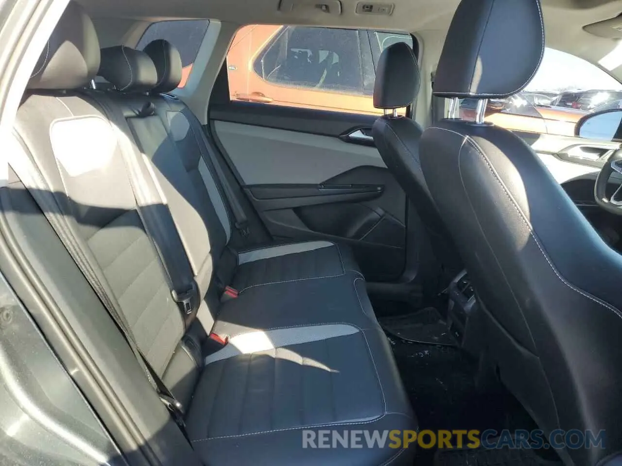 10 fotografías del automóvil dañado 3VV2X7B27NM018027 VOLKSWAGEN TAOS SEL 2022