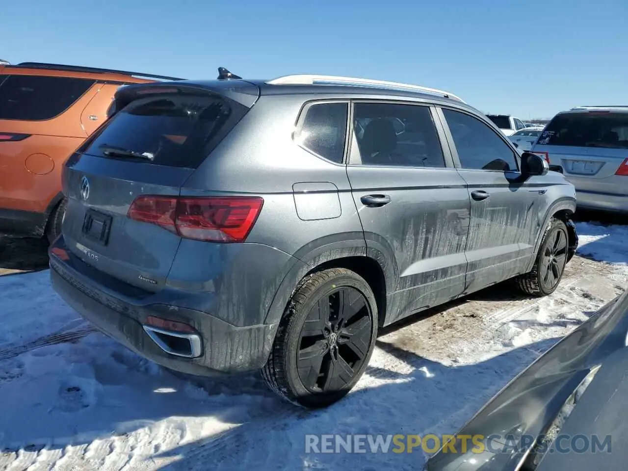 3 fotografías del automóvil dañado 3VV2X7B27NM018027 VOLKSWAGEN TAOS SEL 2022