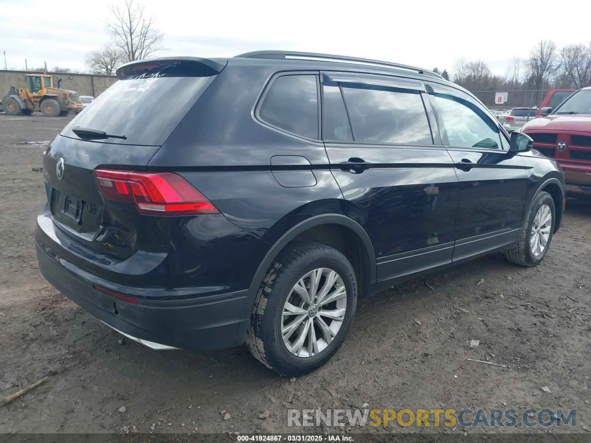 4 fotografías del automóvil dañado 3VV0B7AX0KM046024 VOLKSWAGEN TIGUAN 2019