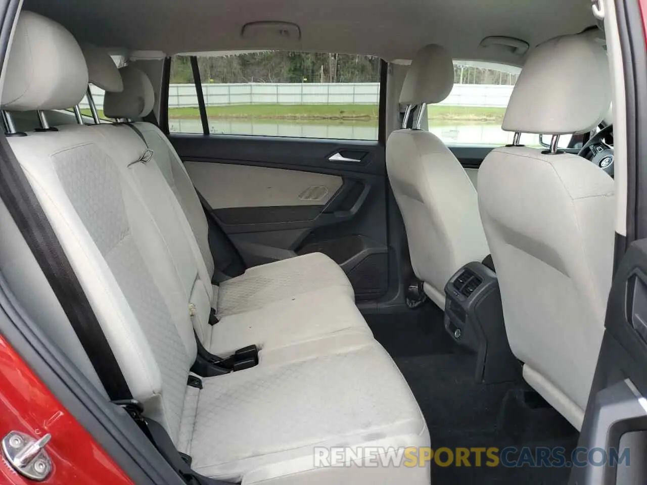 11 fotografías del automóvil dañado 3VV0B7AX0KM162033 VOLKSWAGEN TIGUAN 2019