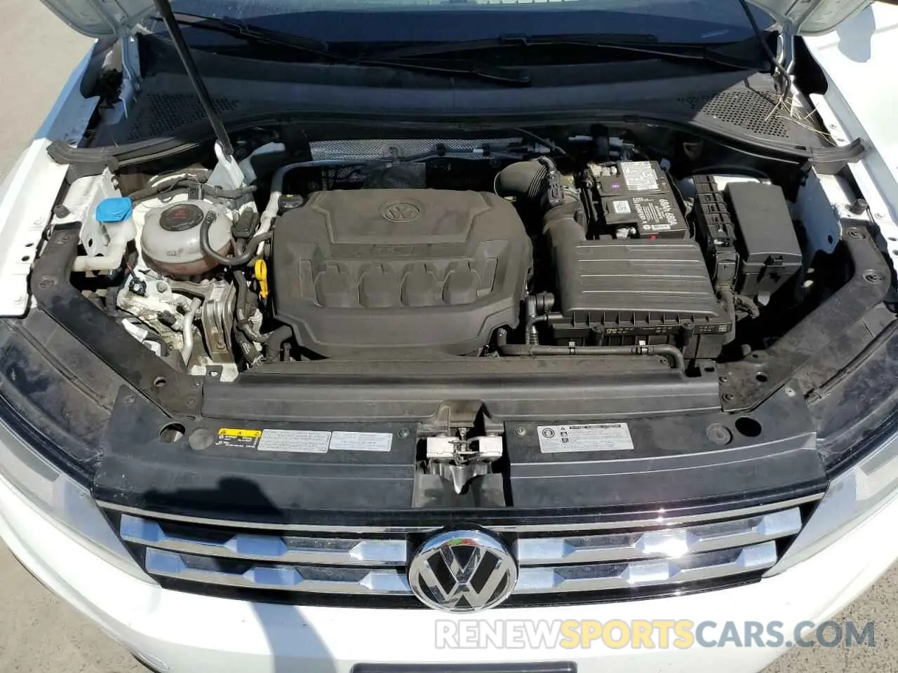 12 fotografías del automóvil dañado 3VV0B7AX0KM200859 VOLKSWAGEN TIGUAN 2019