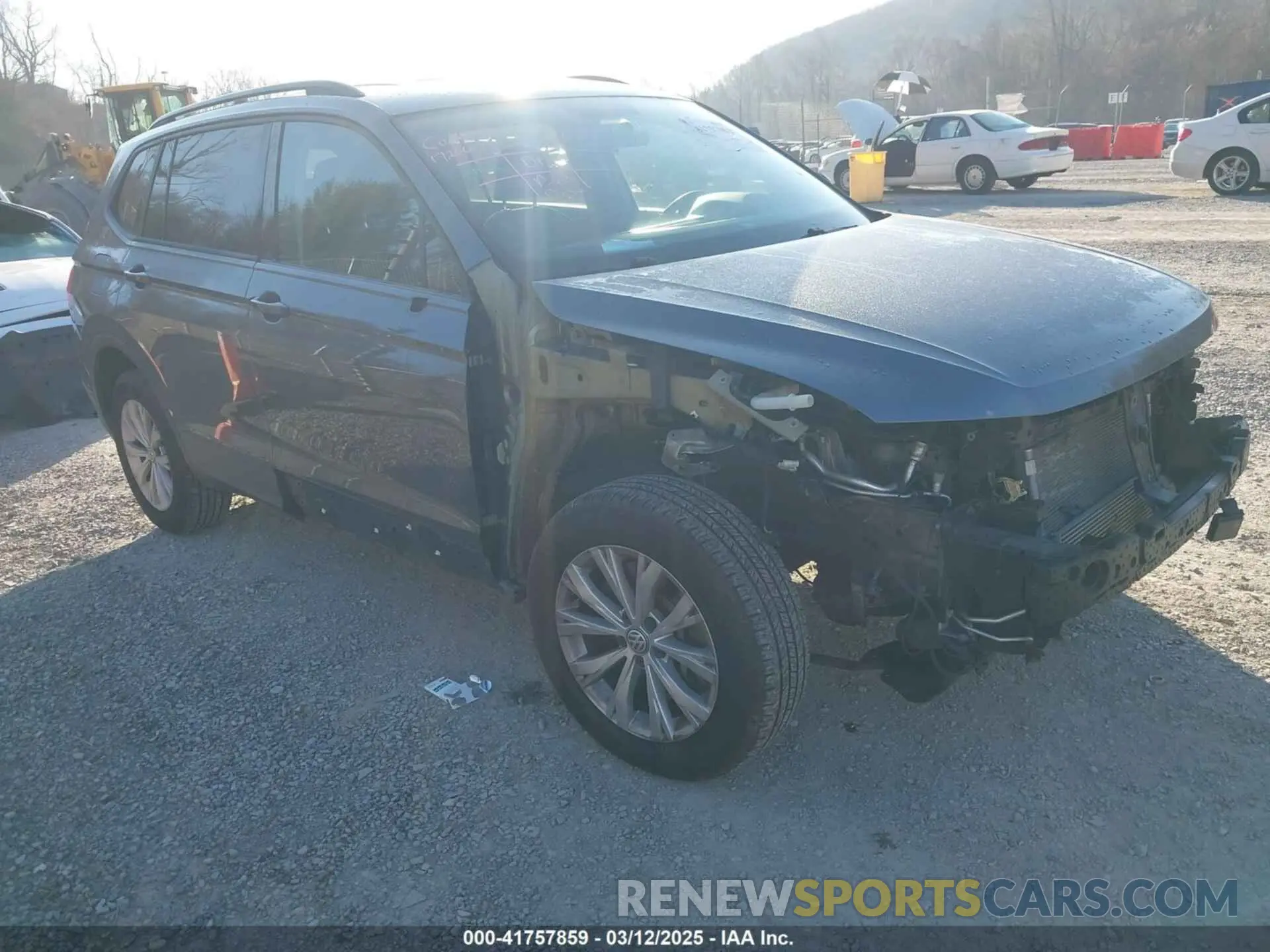 1 fotografías del automóvil dañado 3VV0B7AX1KM059932 VOLKSWAGEN TIGUAN 2019
