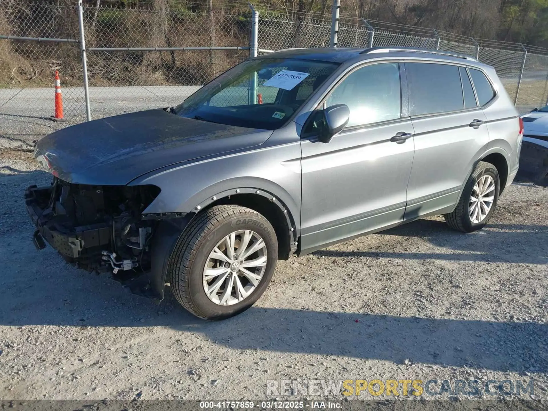 2 fotografías del automóvil dañado 3VV0B7AX1KM059932 VOLKSWAGEN TIGUAN 2019