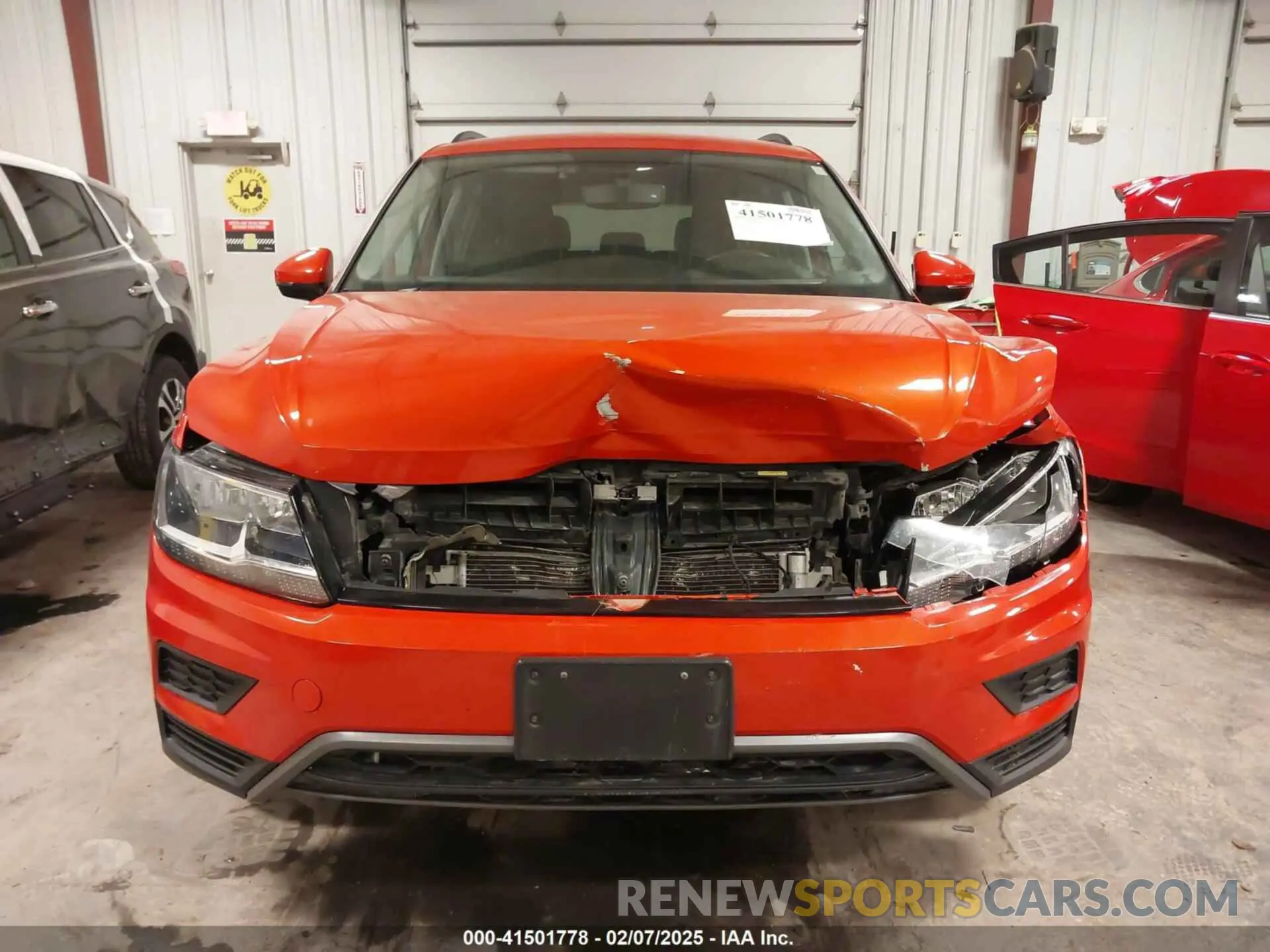 12 fotografías del automóvil dañado 3VV0B7AX3KM075498 VOLKSWAGEN TIGUAN 2019