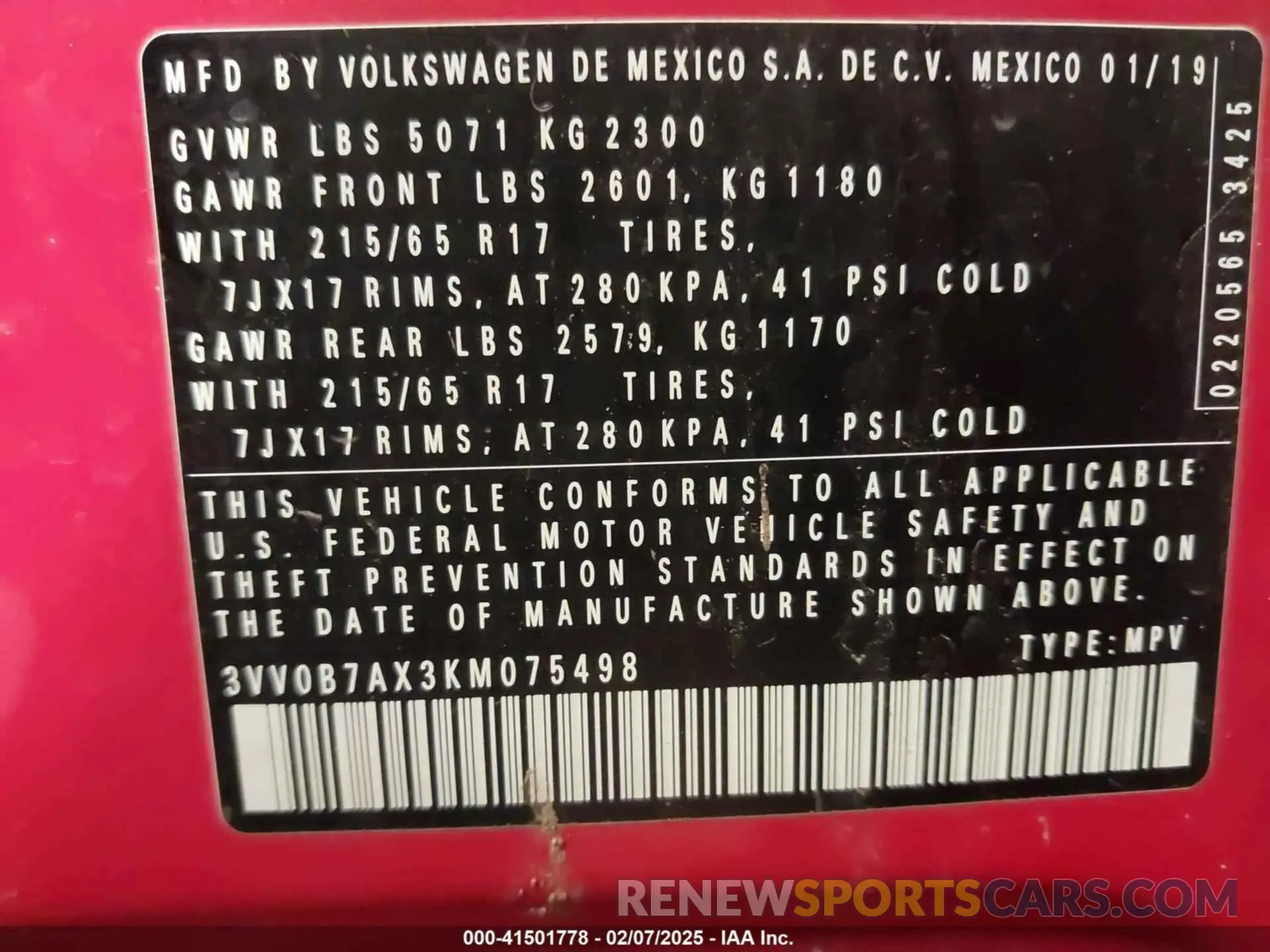9 fotografías del automóvil dañado 3VV0B7AX3KM075498 VOLKSWAGEN TIGUAN 2019