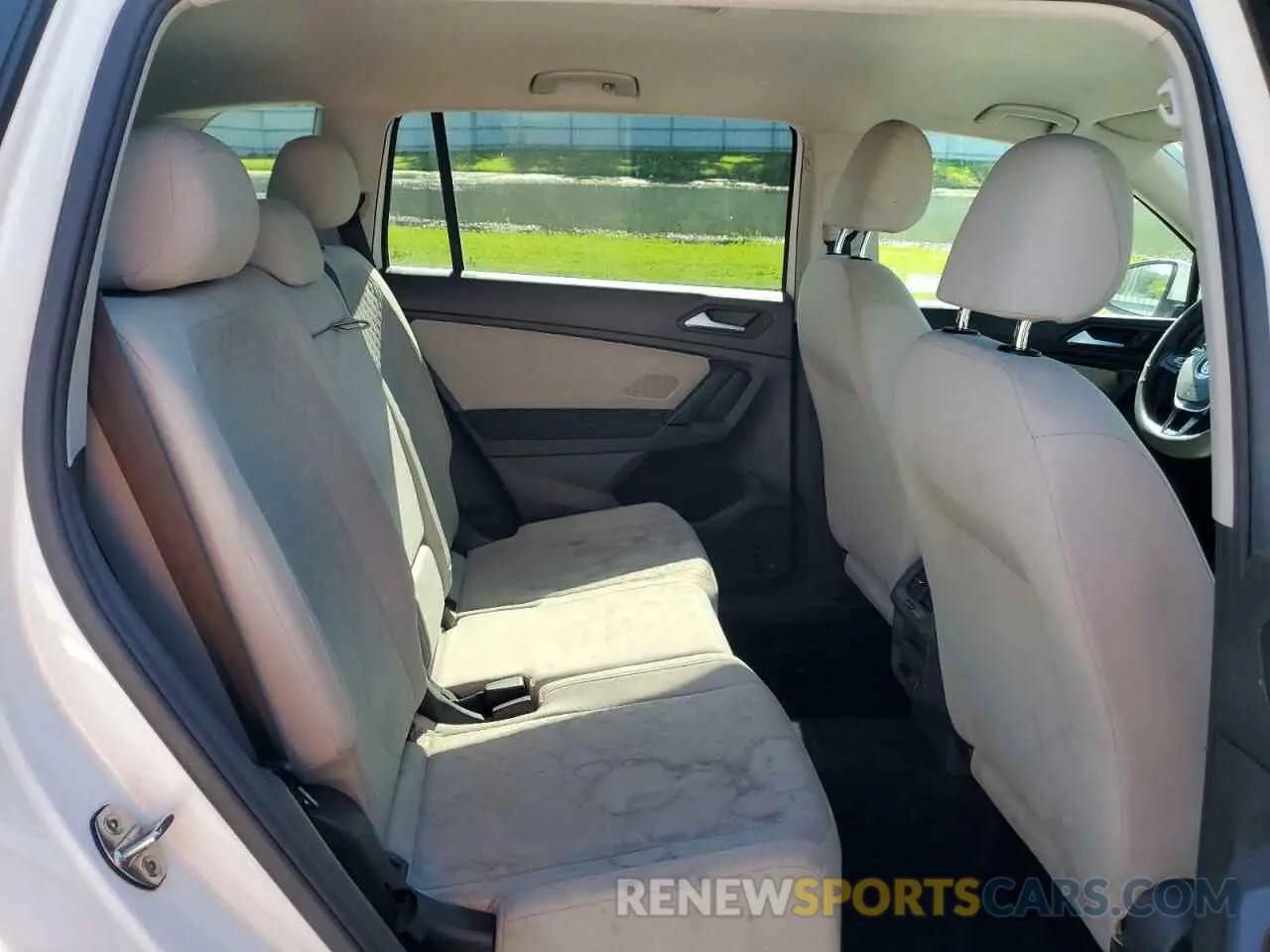 11 fotografías del automóvil dañado 3VV0B7AX5KM020325 VOLKSWAGEN TIGUAN 2019