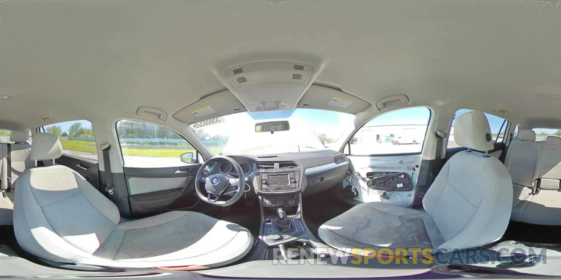 16 fotografías del automóvil dañado 3VV0B7AX5KM020325 VOLKSWAGEN TIGUAN 2019