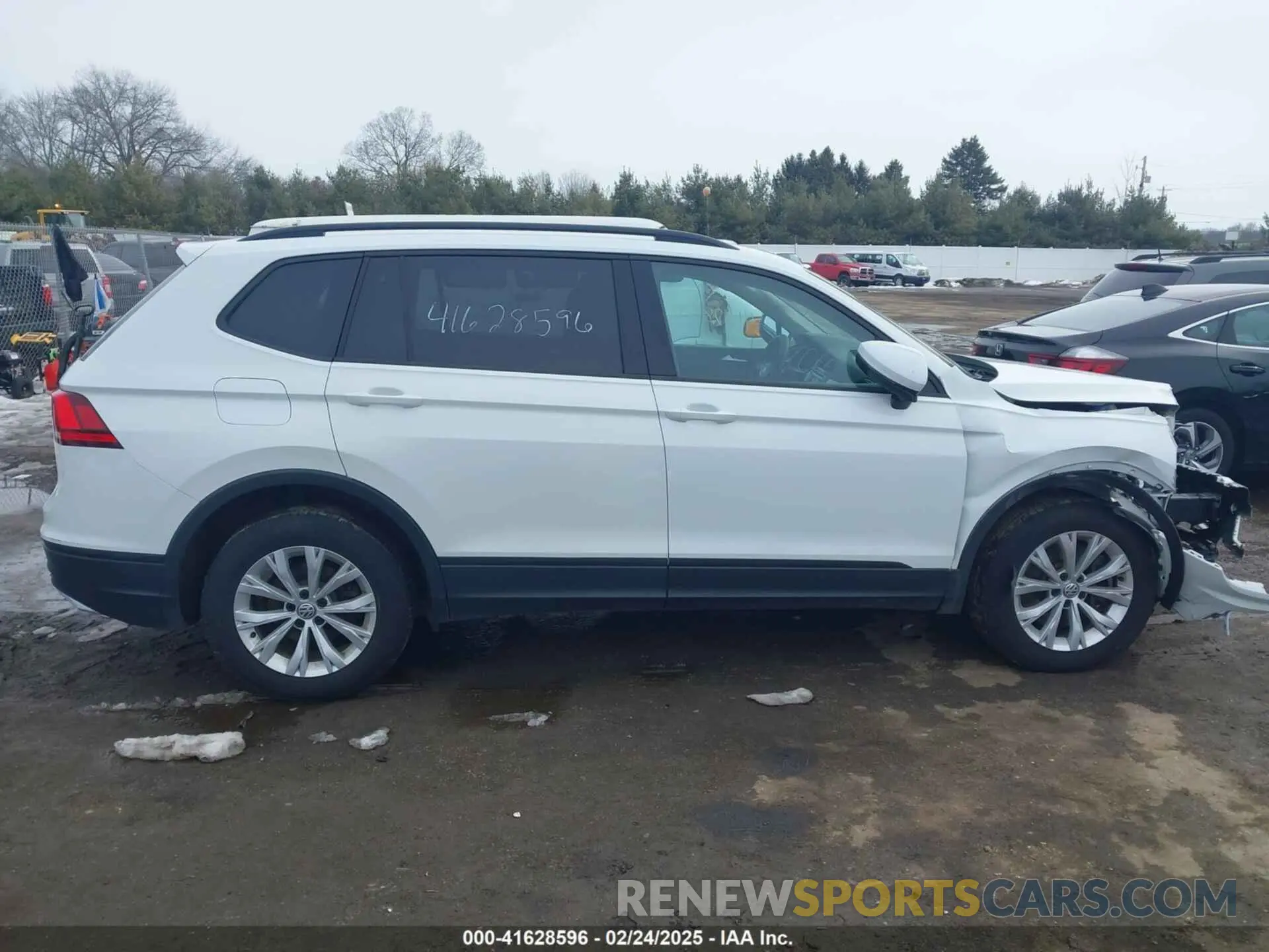 13 fotografías del automóvil dañado 3VV0B7AX5KM053471 VOLKSWAGEN TIGUAN 2019