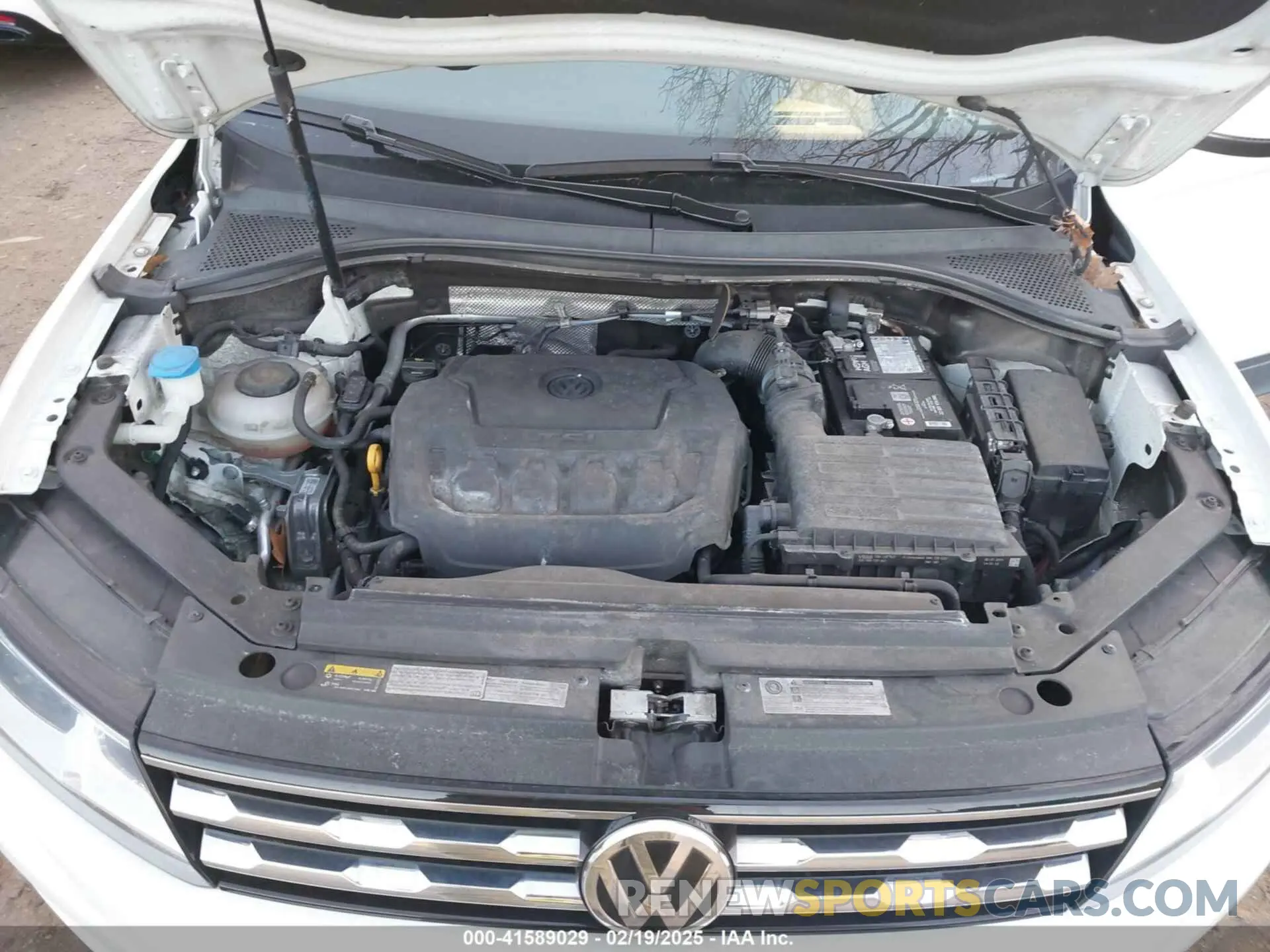 10 fotografías del automóvil dañado 3VV0B7AX6KM195490 VOLKSWAGEN TIGUAN 2019