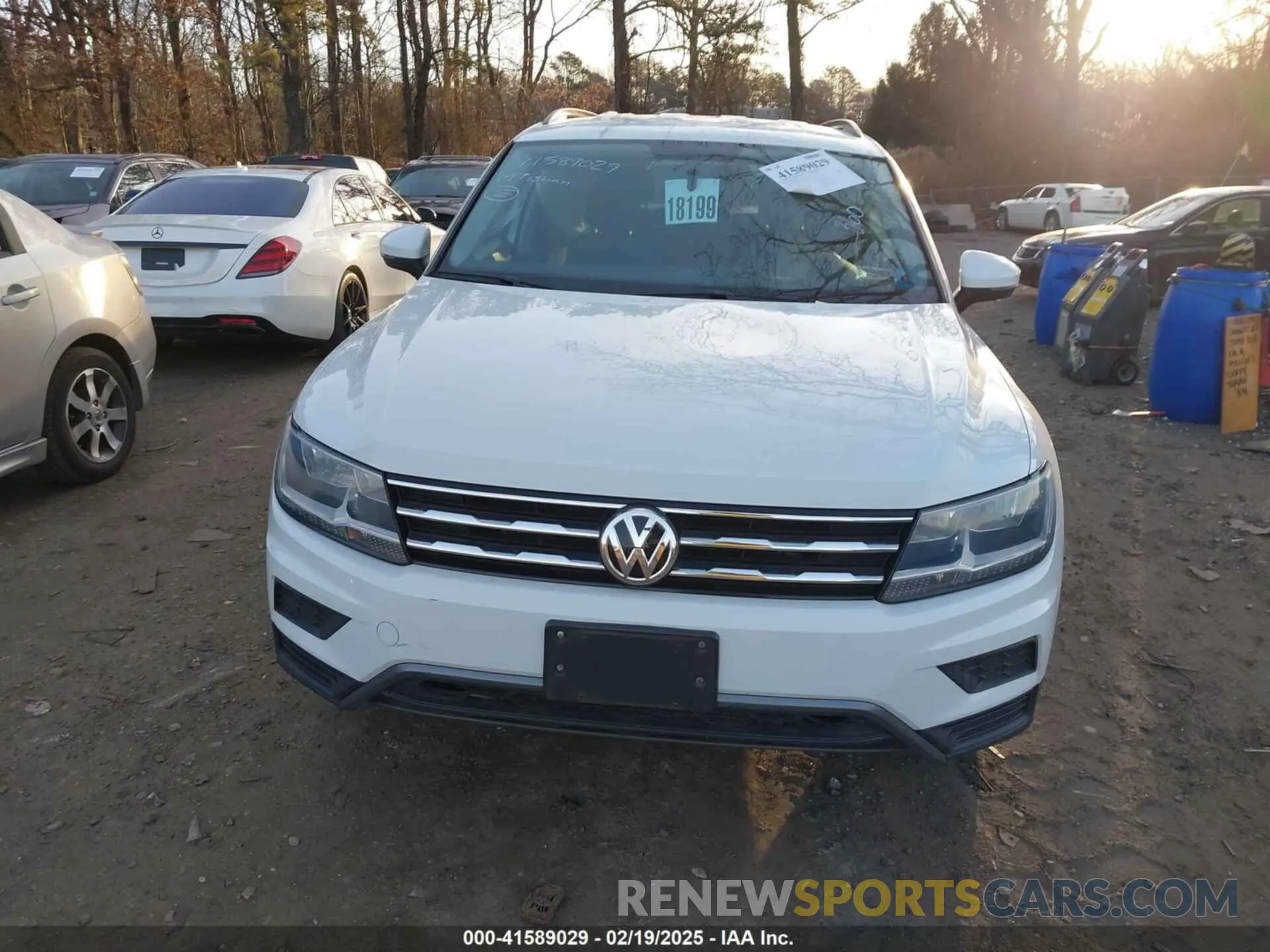 12 fotografías del automóvil dañado 3VV0B7AX6KM195490 VOLKSWAGEN TIGUAN 2019