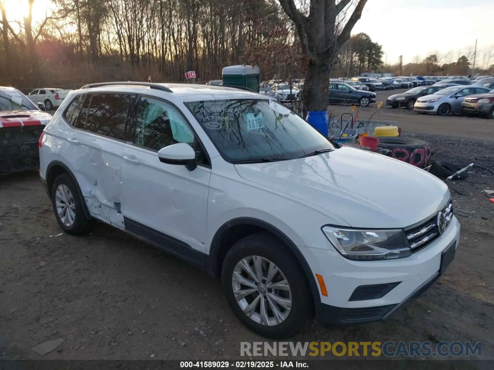 13 fotografías del automóvil dañado 3VV0B7AX6KM195490 VOLKSWAGEN TIGUAN 2019