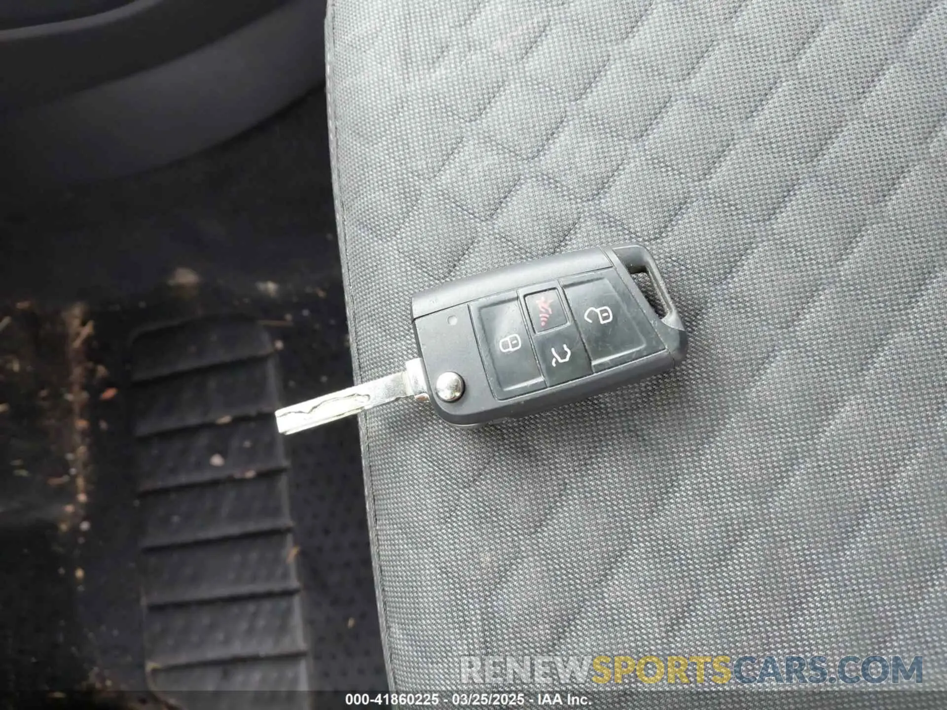 11 fotografías del automóvil dañado 3VV0B7AX8KM178139 VOLKSWAGEN TIGUAN 2019