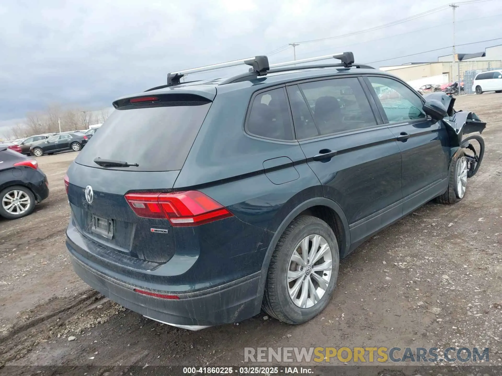 4 fotografías del automóvil dañado 3VV0B7AX8KM178139 VOLKSWAGEN TIGUAN 2019