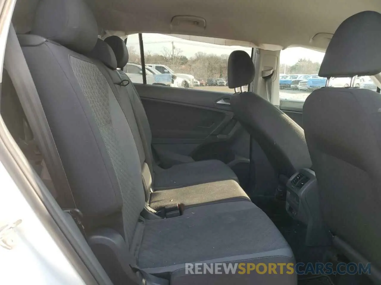 11 fotografías del automóvil dañado 3VV0B7AXXKM195797 VOLKSWAGEN TIGUAN 2019
