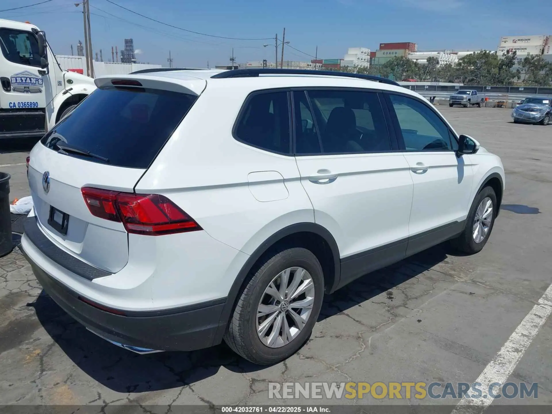 4 fotografías del automóvil dañado 3VV1B7AX1KM101407 VOLKSWAGEN TIGUAN 2019
