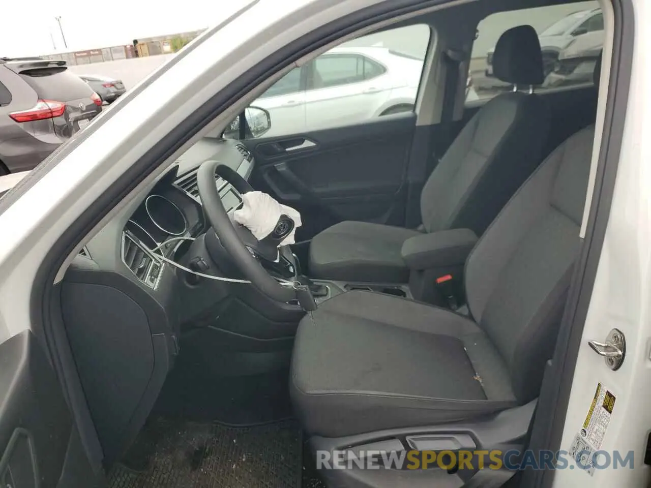 7 fotografías del automóvil dañado 3VV1B7AX1KM177516 VOLKSWAGEN TIGUAN 2019