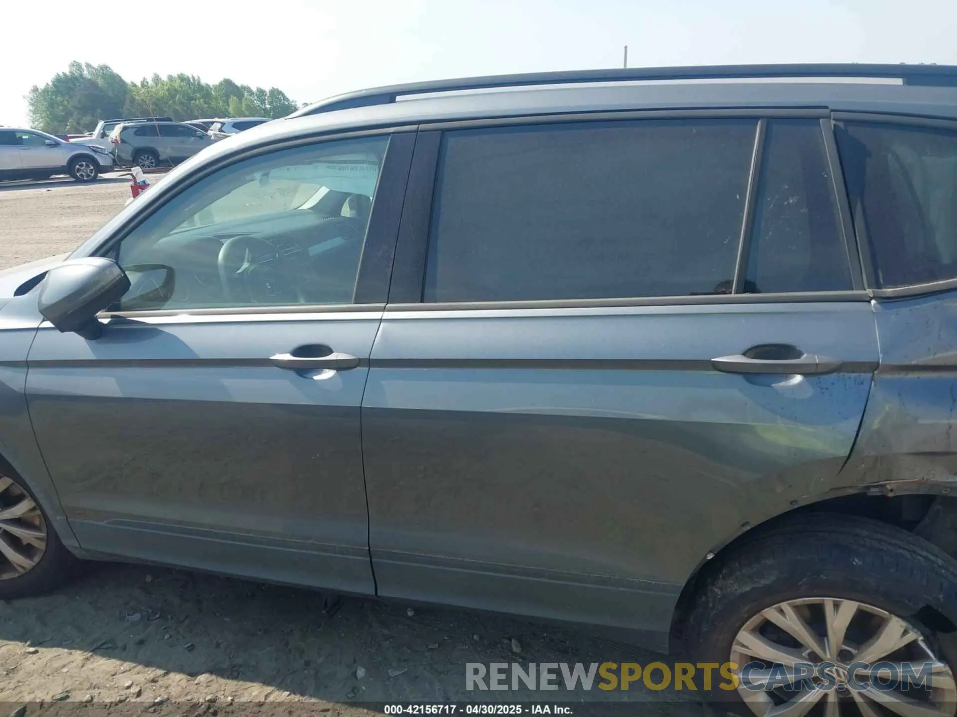 14 fotografías del automóvil dañado 3VV1B7AX4KM085980 VOLKSWAGEN TIGUAN 2019