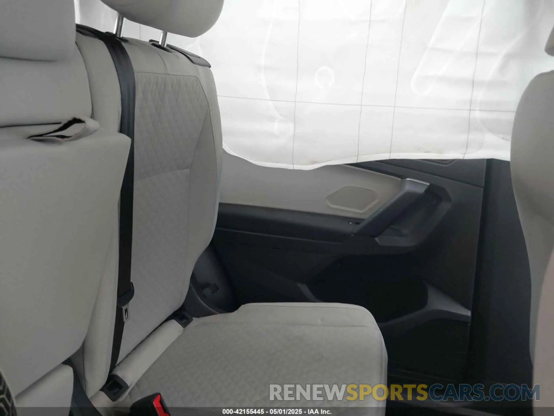 8 fotografías del automóvil dañado 3VV1B7AX4KM133705 VOLKSWAGEN TIGUAN 2019