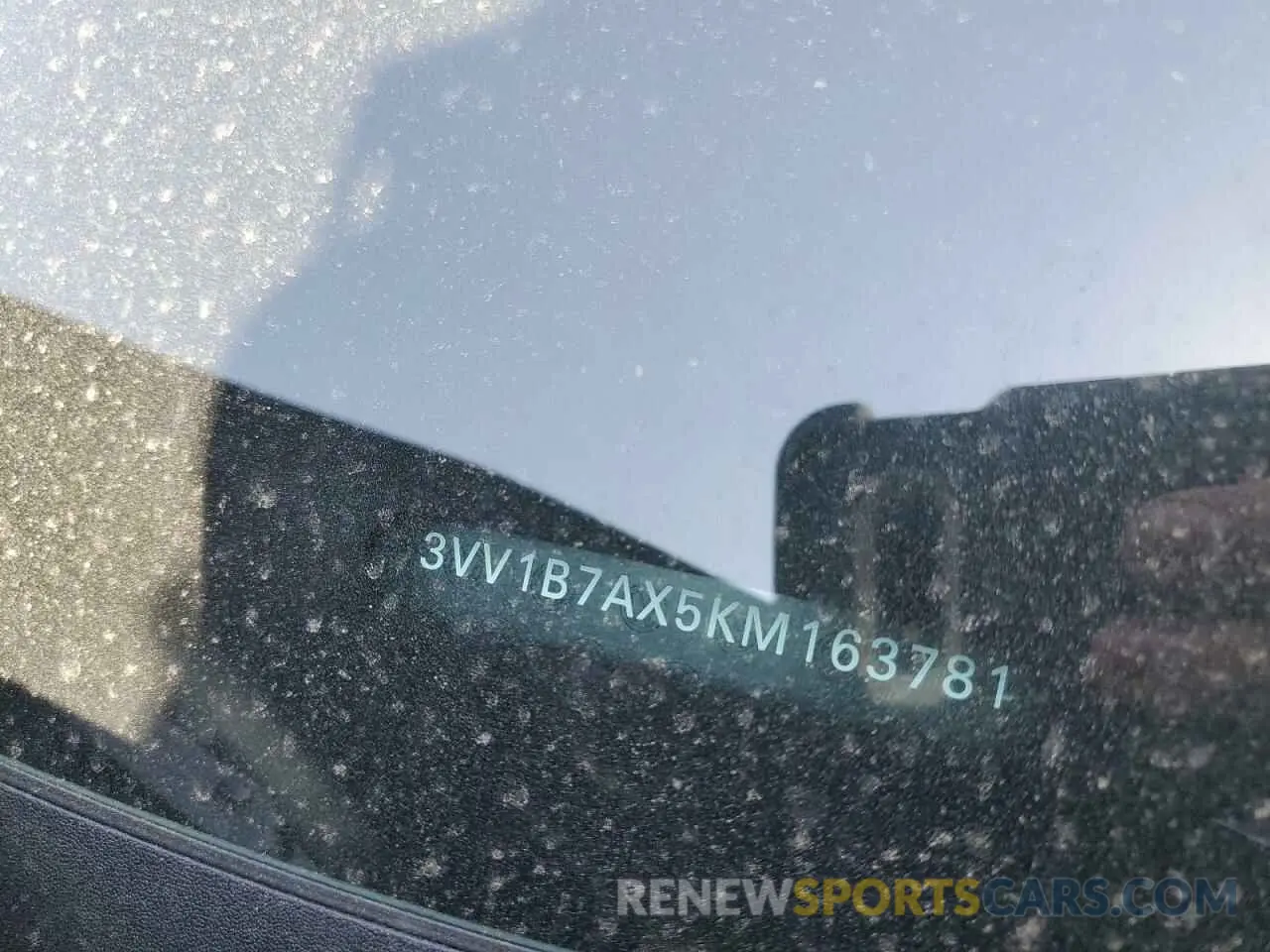 13 fotografías del automóvil dañado 3VV1B7AX5KM163781 VOLKSWAGEN TIGUAN 2019