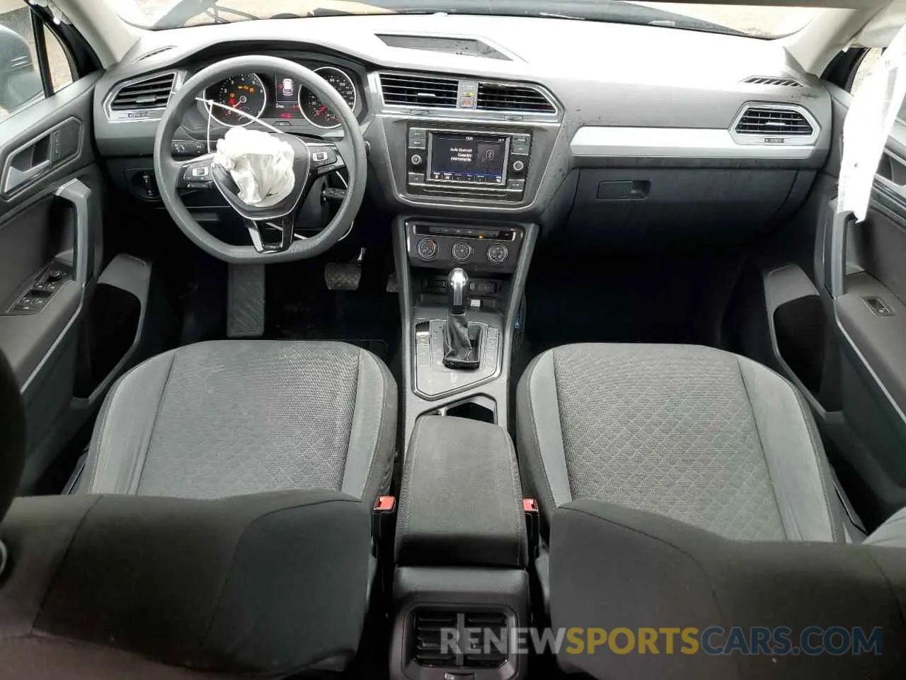 8 fotografías del automóvil dañado 3VV1B7AX5KM163781 VOLKSWAGEN TIGUAN 2019