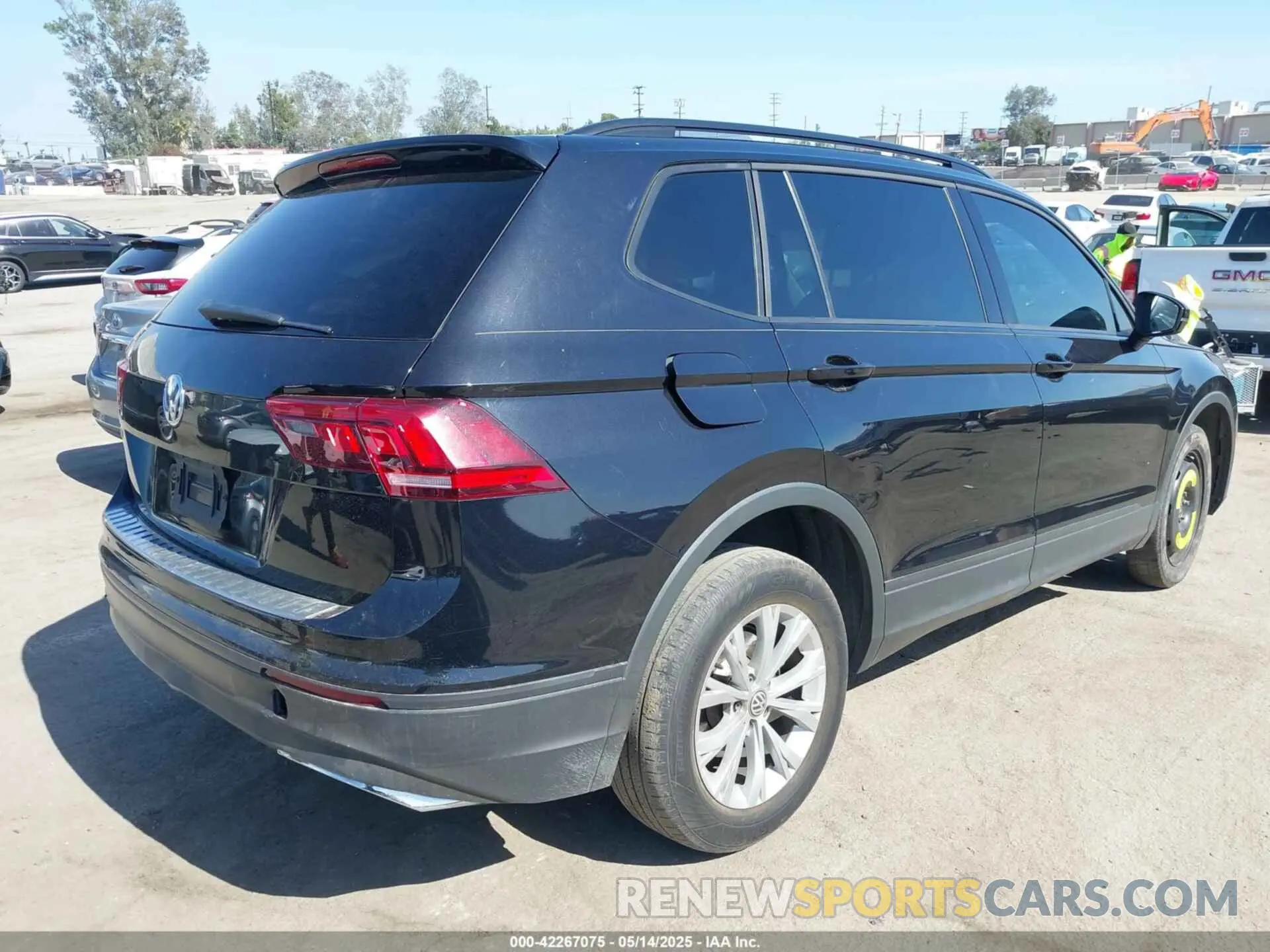 4 fotografías del automóvil dañado 3VV1B7AX5KM187174 VOLKSWAGEN TIGUAN 2019